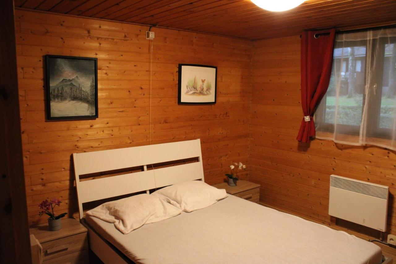 Chalet Ardennais 240 - La Boverie - Rendeux ภายนอก รูปภาพ