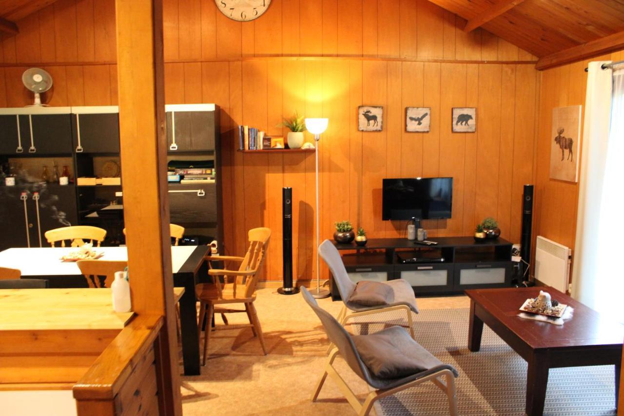 Chalet Ardennais 240 - La Boverie - Rendeux ภายนอก รูปภาพ